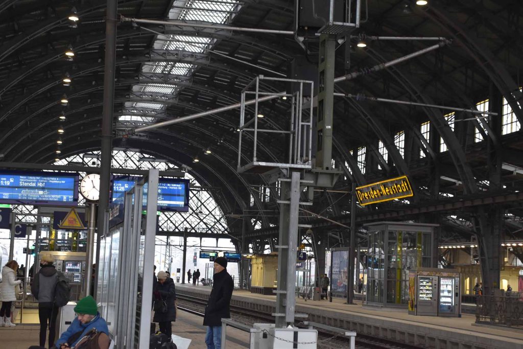 Dresden Neustadt eller haupbahnhof, det är frågan för nya nattåget. 2024 får vi svaret.